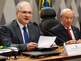 Luiz Edson Fachin, indicado por Dilma para vaga no STF, participa de sabatina no Senado (Foto: Dida Sampaio/Estadão Conteúdo)