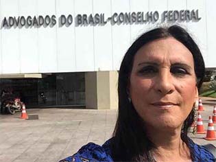 http://www.correiobraziliense.com.br/app/noticia/brasil/2017/01/10/internas_polbraeco,564222/transexuais-tem-direito-a-novos-documentos.shtml
